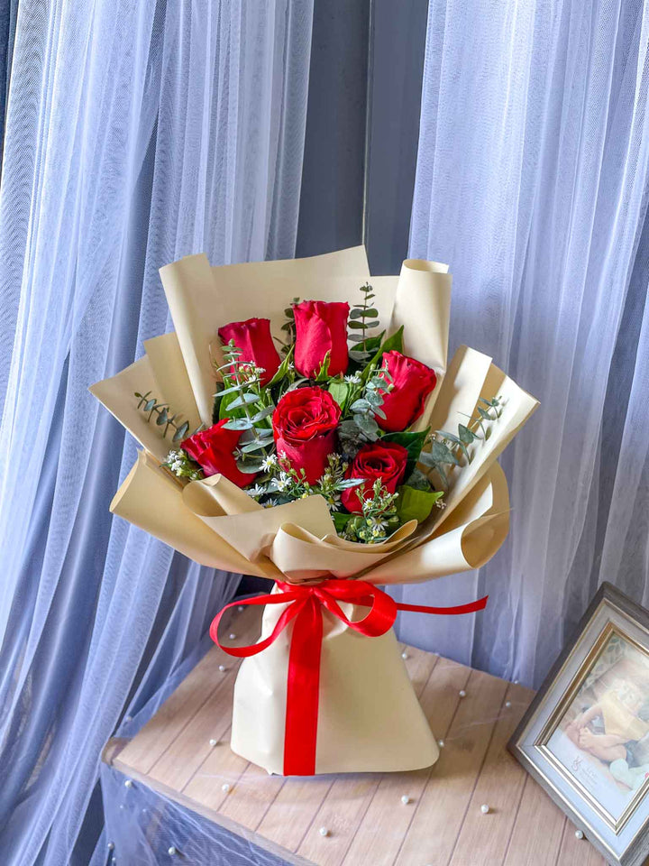 Vivid Velvet Bouquet - FlowerRushPH